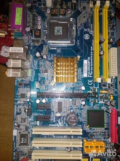 Материнская плата 775