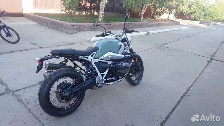 BMW R Nine T