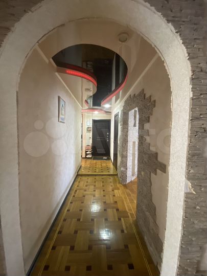 4-к. квартира, 96 м², 4/9 эт.