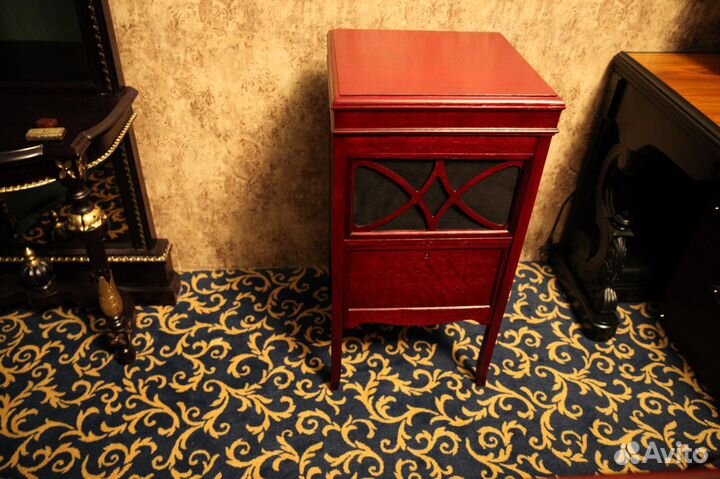 Патефон кабинетный Electrola