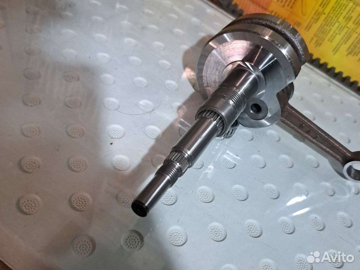 Коленвал suzuki AD 100