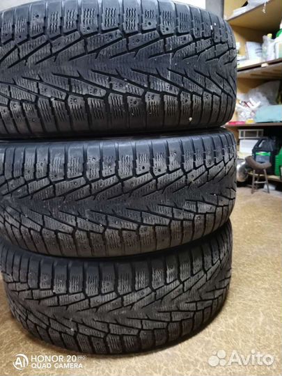 Nokian Tyres Hakkapeliitta 5 SUV 285/60 R18 26V