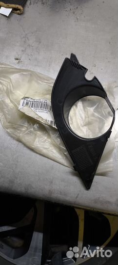Накладка противотуманной фары левая BMW E60