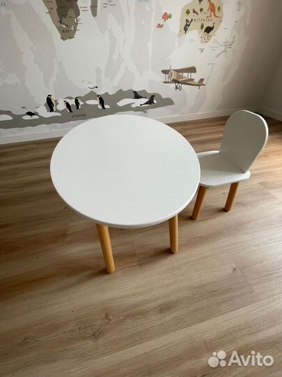 Детский стол и стул