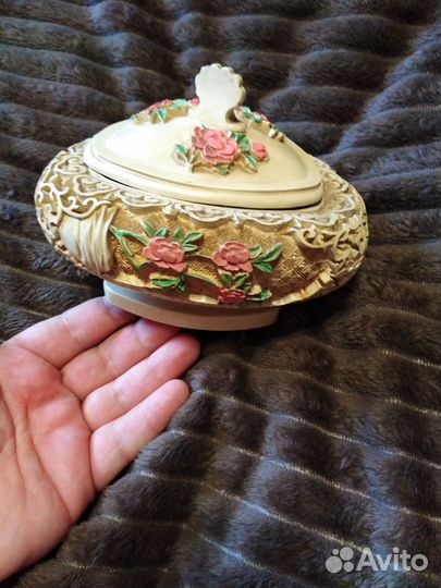 Винтажная шкатулка
