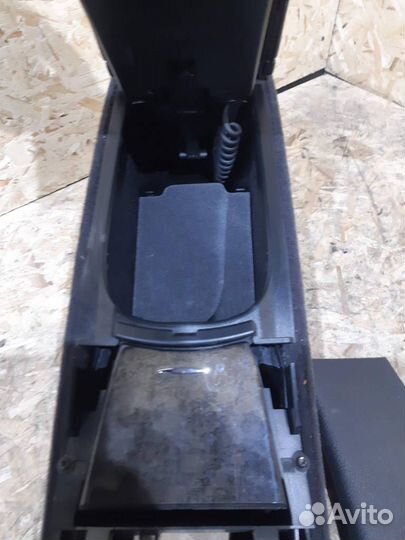 Подлокотник Mercedes-Benz E-Class 2003 W211 M 112