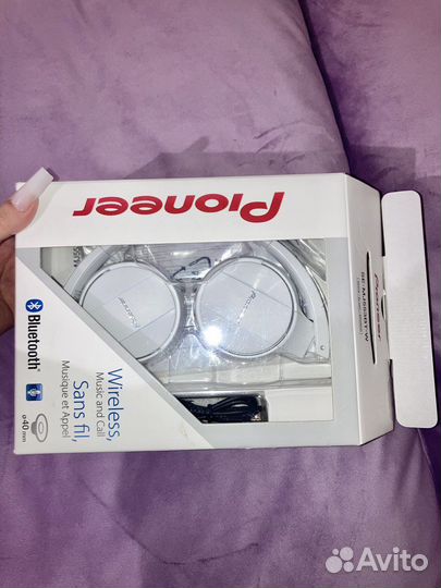 Беспроводные наушники pioneer