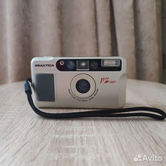 Плёночный фотоаппарат нерабочий. бронь