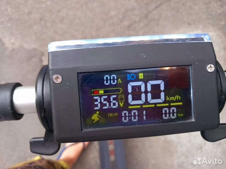 Самокат взрослый электрический бу