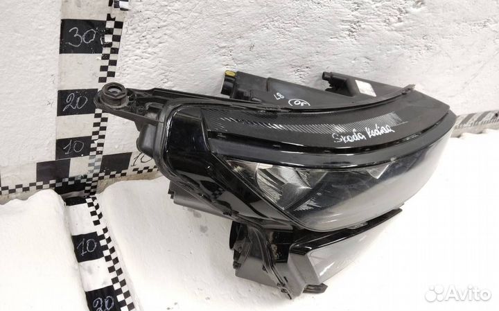 Фара передняя правая Skoda Kodiaq 1 Restail LED, Vag Skoda Kodiaq /2021 – н.в., I Рестайлинг/ Внедор