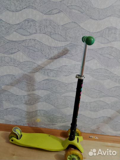Продам детский самокат
