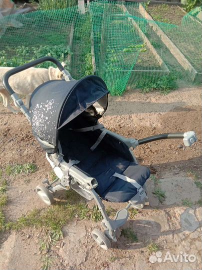 Прогулочная коляска
