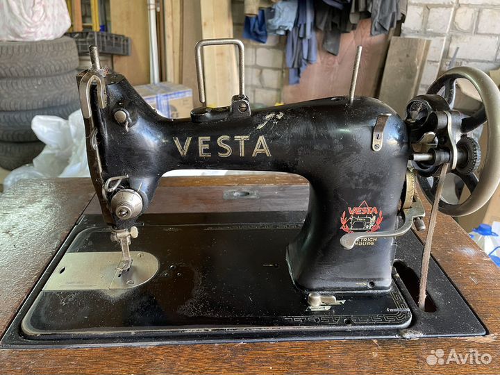 Швейная машина vesta