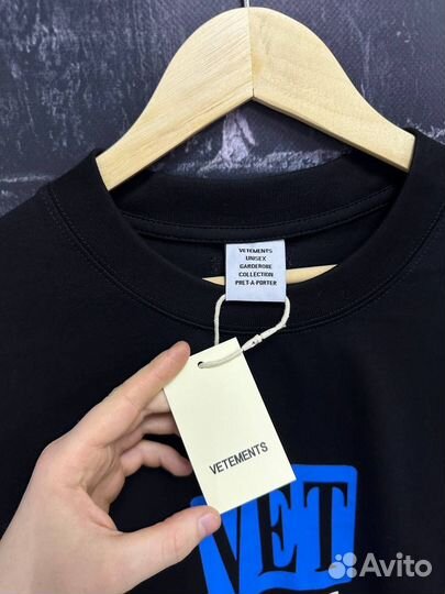Футболка Vetements