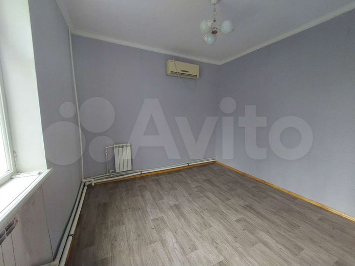2-к. квартира, 49 м², 1/2 эт.