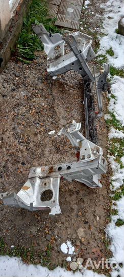 Рамка радиатора Королла 120