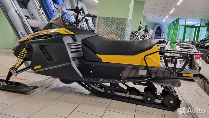 Снегоход Русская механика Tiksy 250 Lux