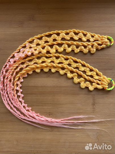 Резинки с косичками