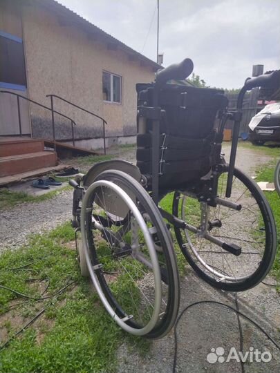 Инвалидная коляска