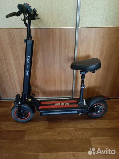 Электросамокат с сиденьем