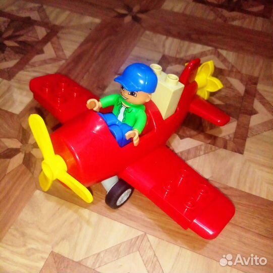 Самолёт Lego