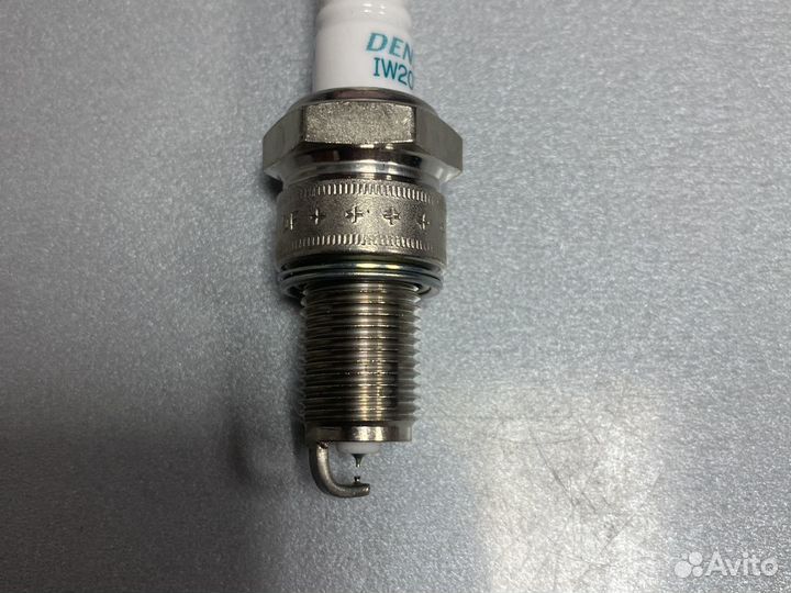 Свечи зажигания denso IW20tt