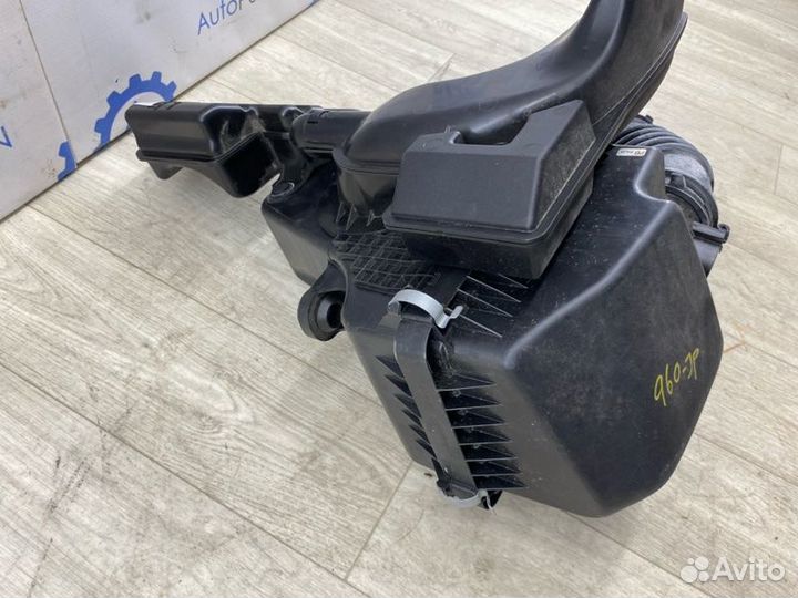 Корпус воздушного фильтра Mazda Cx-30