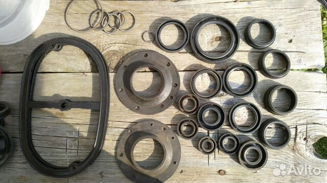 Прокладки и сальники