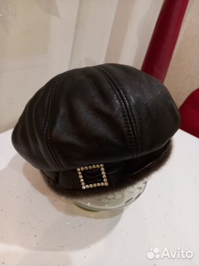 Берет женский кожаный