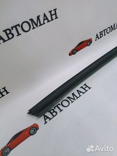 Уплотнитель стекла Nissan Qashqai (J10) 2006-2014