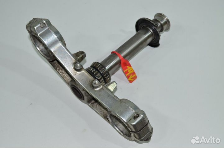 Траверса нижняя Kawasaki ZX-9R ZX900B