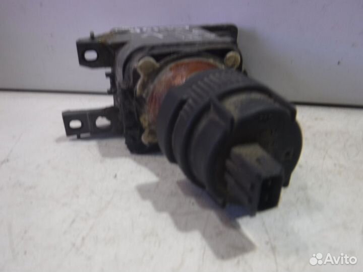 Противотуманная фара левая VW Golf III