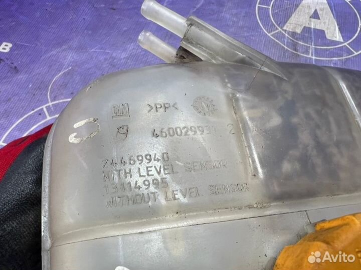 Бачок расширительный Opel Astra H Z16XER 2007