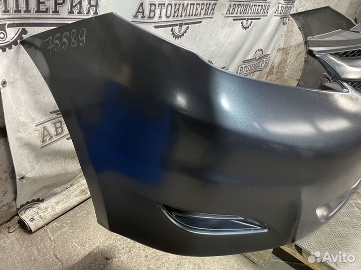 Бампер передний Toyota Sienna 2 рест