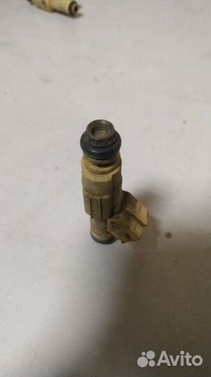 Форсунка топливная Ford Focus 1 2.0 1998-2005