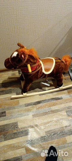 Конь игрушка