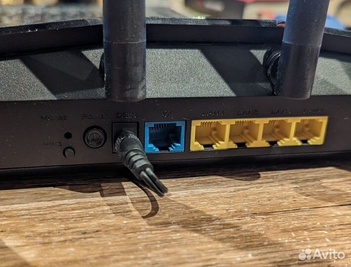 Asus RT-AX55 Wi-Fi роутер