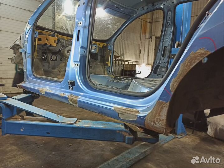 Порог со стойкой левый Skoda Rapid (NH3)