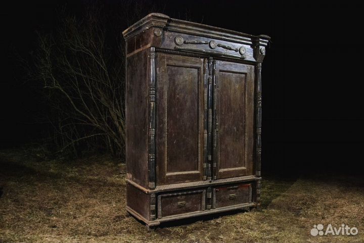 Шкаф 19 век массив