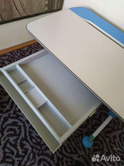 Растущая парта для школьника