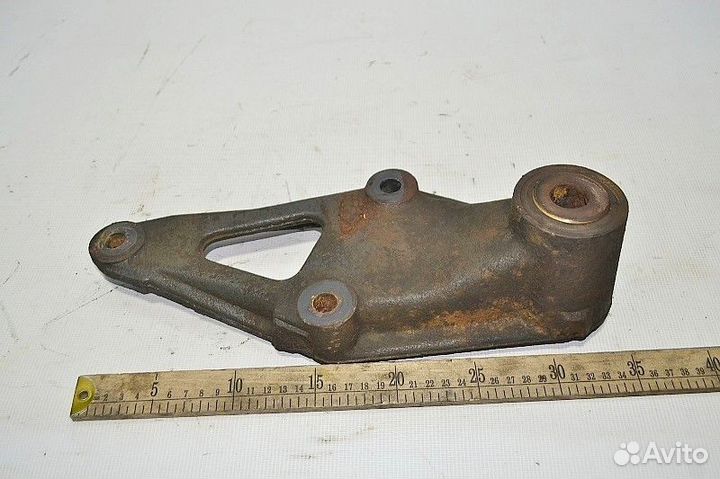 Кронштейн рессоры, переднего моста, задний правый