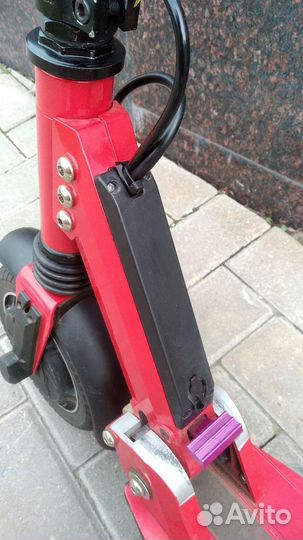 Самокат взрослый электрический отличного состояния