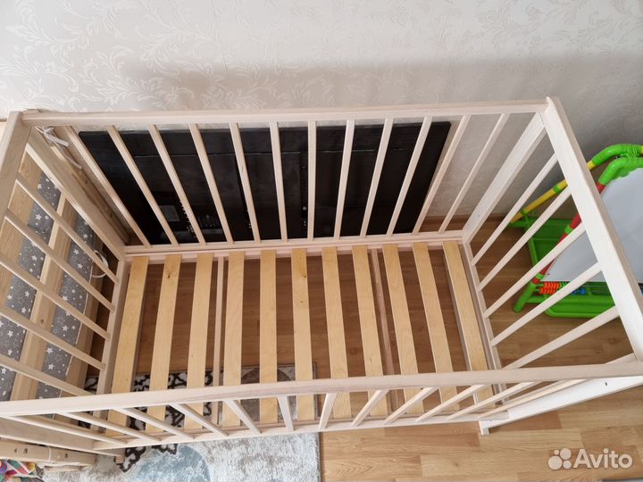 Детская кроватка