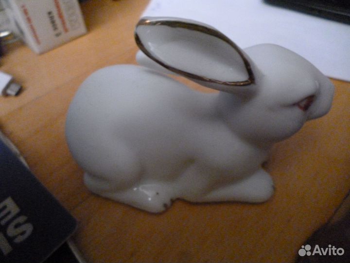 Статуэтка фарфор кролик