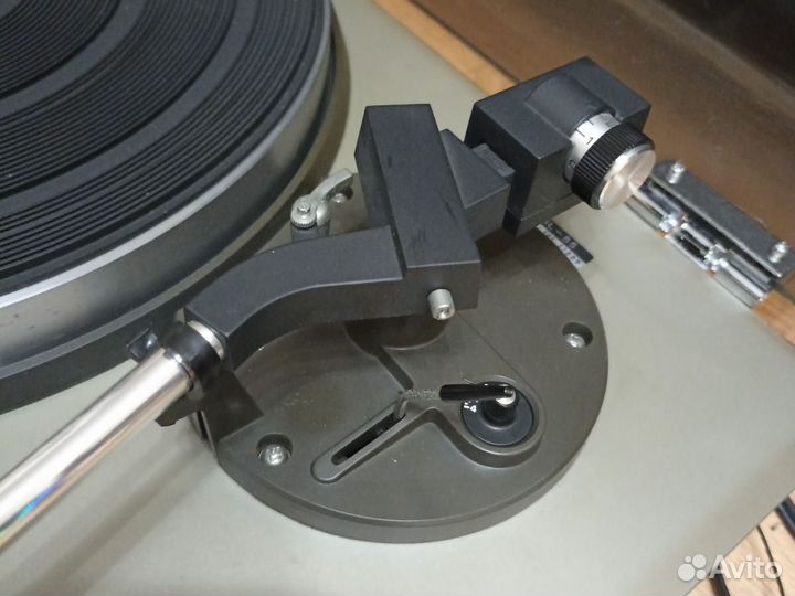 Проигрыватель винила 