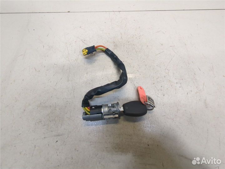 Замок зажигания Dacia Logan, 2006