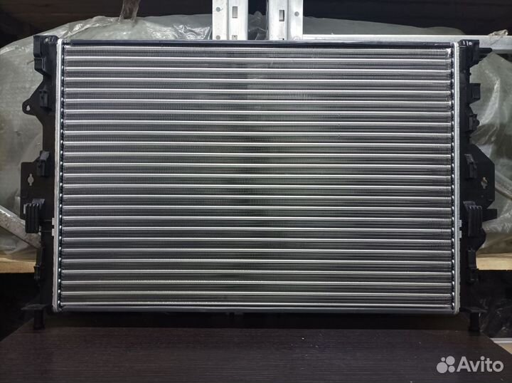 Радиатор двс Ford Kuga 2 цбс 2012