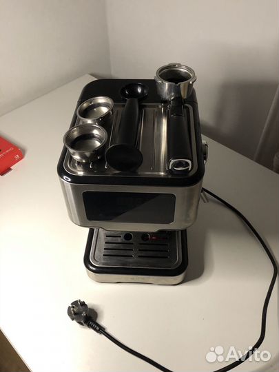 Кофеварка Dexp em 1100