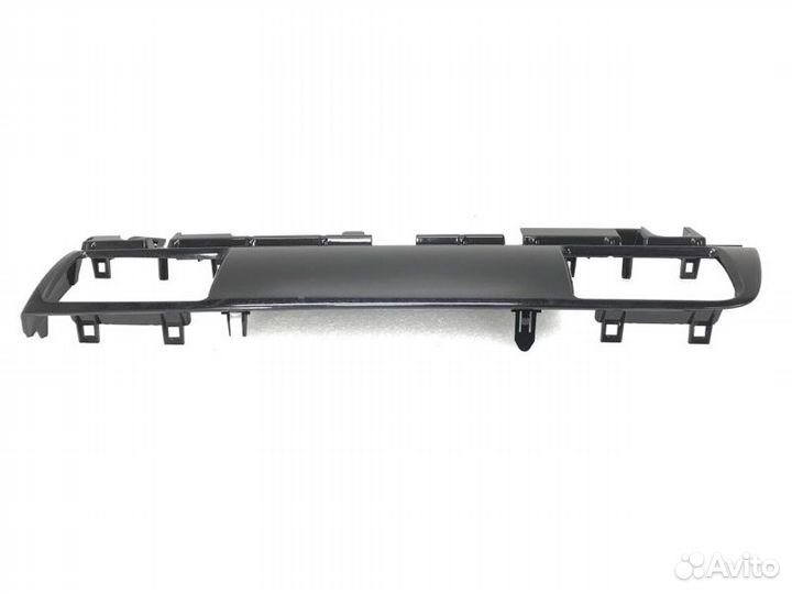 Накладка торпеды Mitsubishi Outlander 2020