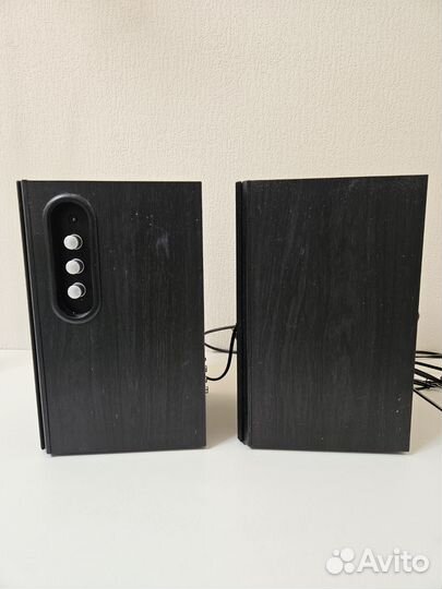 Компьютерные колонки genius